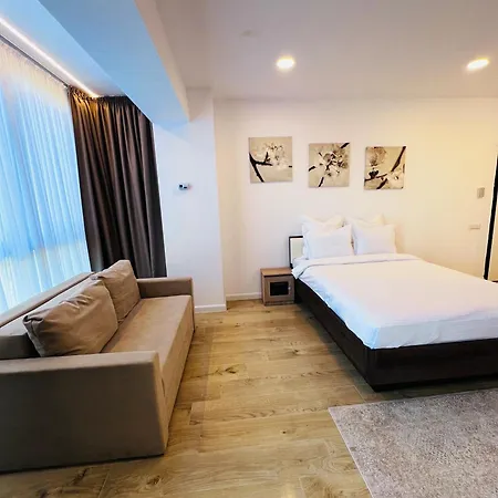 Roapart Sunrise Mamaia